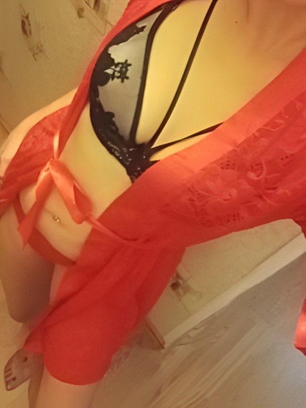 Кира из Свободный